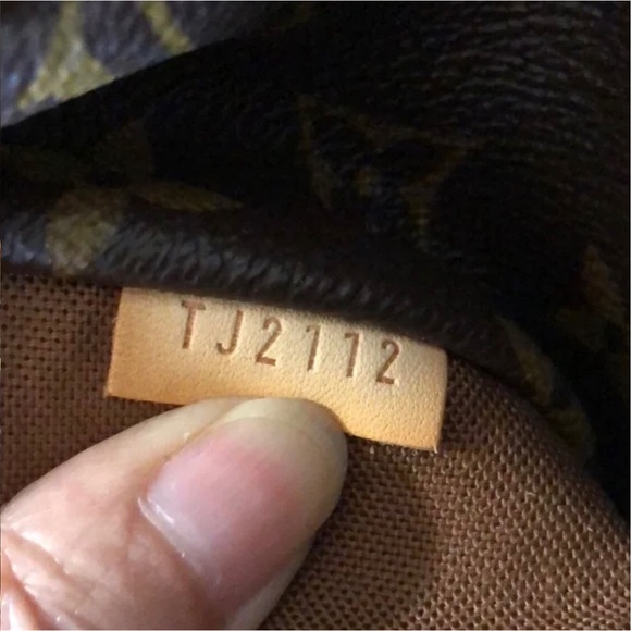 Louis Vuitton Tote Bag Totally Pm #123125L10B - Picture 3 of 6